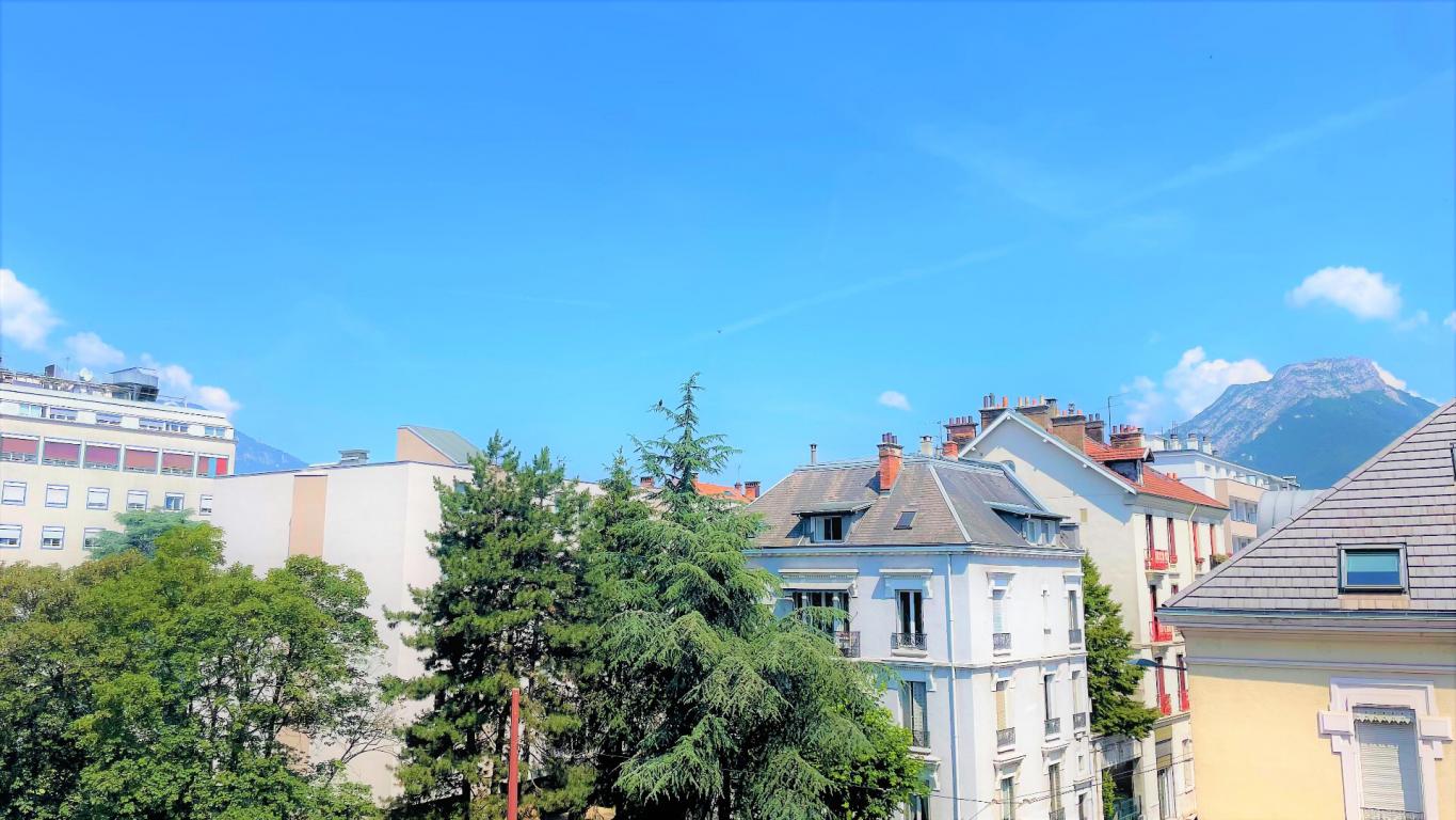 GREGOIRE - Photo 2